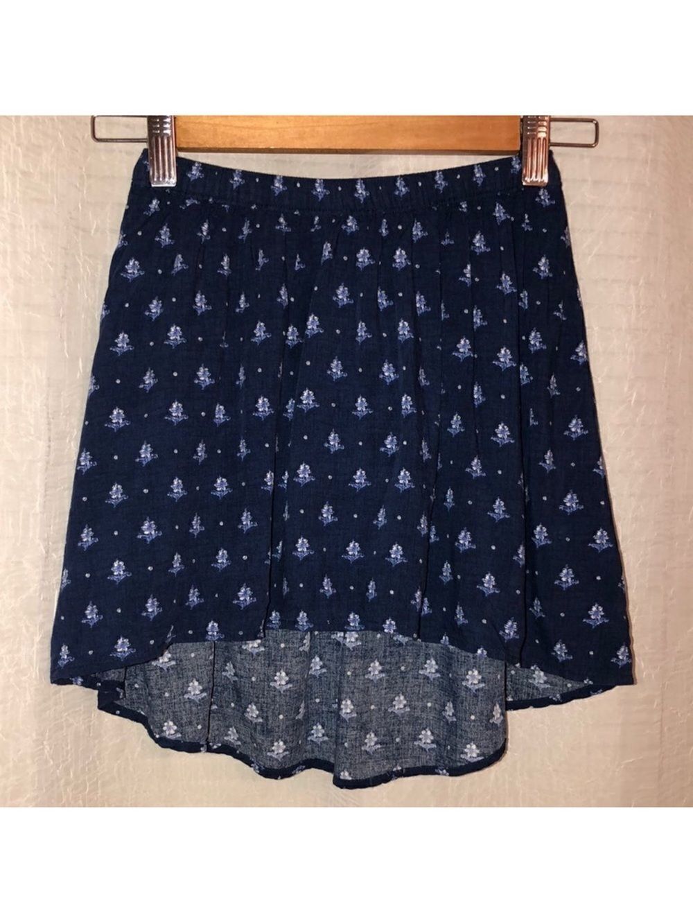 abercrombie M High Low Floral Navy White Floral Skirt